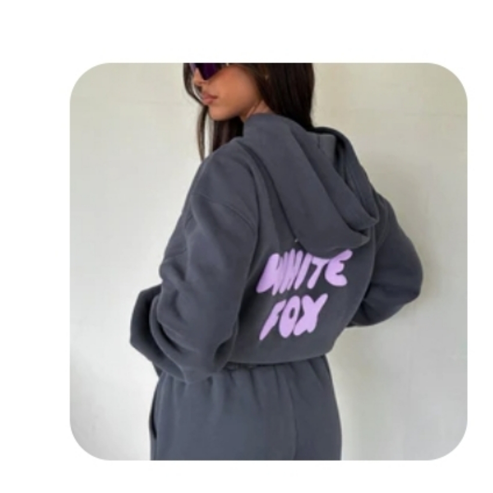 White Fox Boutique Hooded Sweatshirt XS/S  Like New Condition Volanic Color